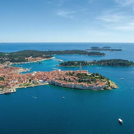 Lovely In With Outdoor Swimming Pool * Rovinj