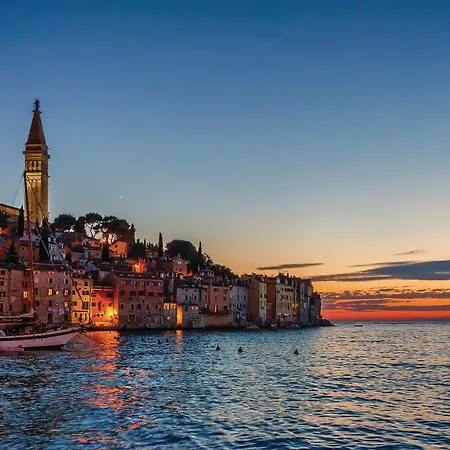 Lovely In With Outdoor Swimming Pool * Rovinj